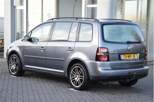 Volkswagen Touran - 1.6 - 16V FSI 2004 Airco - 1