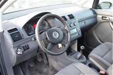 Volkswagen Touran - 1.6 - 16V FSI 2004 Airco