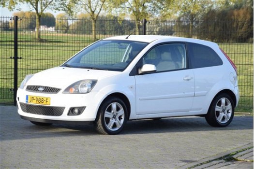 Ford Fiesta - 1.4 TDCi Ambiente 2008 Airco - 1