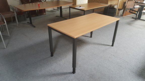 Bureau, werktafel, kantinetafel, tafel - 1