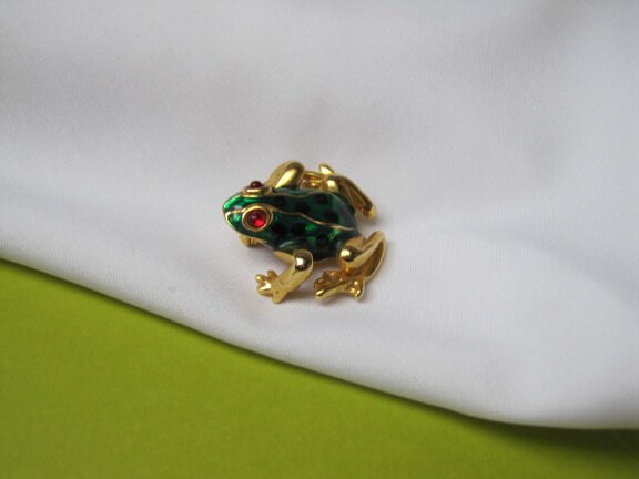 Broche goudkleurig groen zwart emaille kikker met rode oogjes 3.8x3.5 cm. - Afbeelding 5