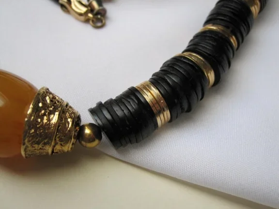 Ketting schijfjes en lucite kralenhanger cleopatra model 62 cm - Afbeelding 3