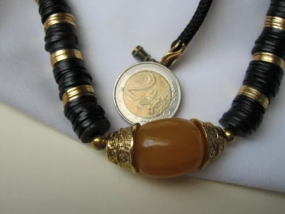 Ketting schijfjes en lucite kralenhanger cleopatra model 62 cm - Afbeelding 4