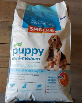 PUPPY BROKKEN, VLEES EN MELK ALLES IS NIEUW IN DE VERPAKKING - 1