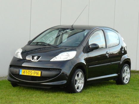 Peugeot 107 - 1.0-12V XS - 1