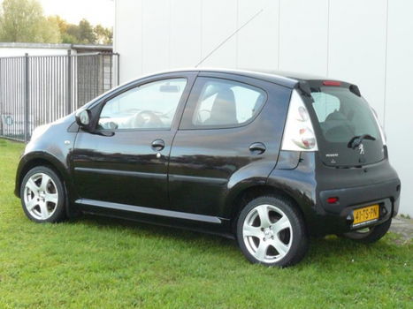 Peugeot 107 - 1.0-12V XS - 1