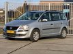 Volkswagen Touran - 1.4 TSI Trendline / 7 PERSOONS / DEALER ONDERHOUDEN / EERSTE EIGENAAR - 1 - Thumbnail