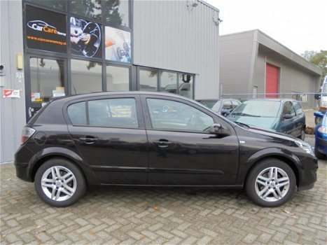 Opel Astra - 1.8 Temptation 1e EIGENAAR|AIRCO|5DRS|APK 03-2020|NAP NATIONALE AUTO PAS - 1