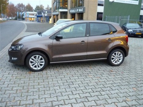 Volkswagen Polo - 1.2 TSI Highline STYLE 77.000 KM 105 PK PCD CRUISE - 1