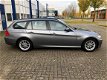BMW 3-serie Touring - 320d Business Line. BIXENON, PDC, NAVI, TRHK, NAP - 1 - Thumbnail