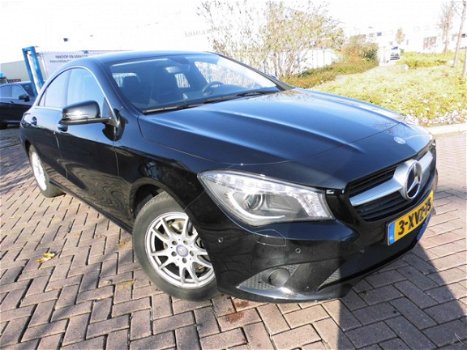 Mercedes-Benz CLA-Klasse - 180 CDI Ambition / LEER / XENON / NAVI / NAP - 1
