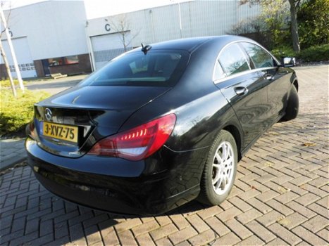 Mercedes-Benz CLA-Klasse - 180 CDI Ambition / LEER / XENON / NAVI / NAP - 1