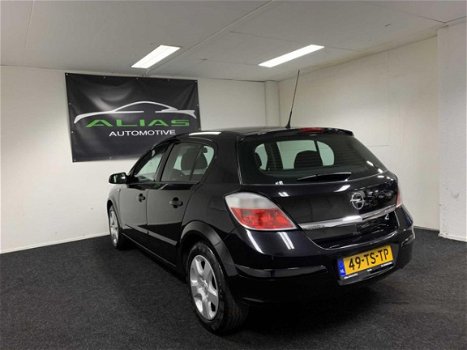 Opel Astra - 1.6 Edition 2007 Zwart AIRCO / APK 2020 / NAP - 1