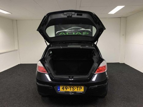 Opel Astra - 1.6 Edition 2007 Zwart AIRCO / APK 2020 / NAP - 1