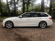 BMW 3-serie Touring - 330d High Executive M Styling/Panoramadak/Alcantara/NIEUWSTAAT/Inruil mogelijk
