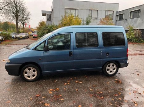 Peugeot Expert - EXPERT; COMBI 1.6 5PL - 1