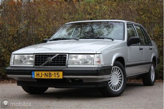 Volvo 940 - 2.3i GLE - 1