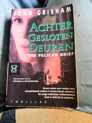 Achter gesloten deuren the pelican brief - nr. 1