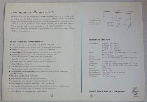 Introductie folder PHILIPS Stereo-radiogrammofoon F7X52A brochure 1965 (D263). - 1