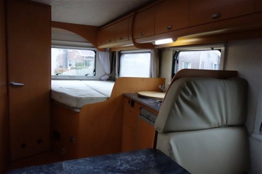 Elnagh Sea T640 Top-Indeling Vast Bed 2007 - 6