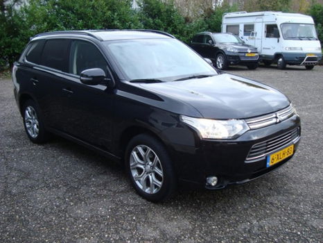 Mitsubishi Outlander - 2.0 PHEV Instyle , €18450 incl.btw, Leder, DAB, Trekhaak, Garantie, Apk All-i - 1