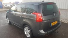 Peugeot 5008 - 1.6 THP Blue Lease Executive 7p