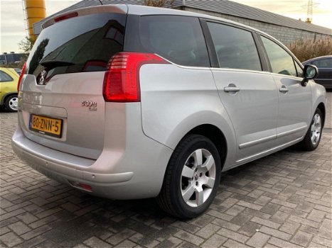 Peugeot 5008 - 1.6 e-HDi Blue Lease 5p - 1