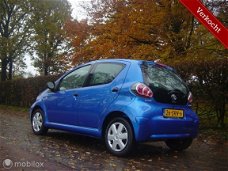 Toyota Aygo - 1.0-12V Now