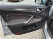 Ford Mondeo - 2.0-16V Limited met Navigatie, Climate & Cruise control, PDC, etc - 1 - Thumbnail