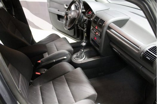 Audi A2 - 1.6 FSI. Climate control, Navigatie, stoelverw, 16