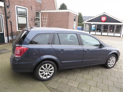 Opel Astra Wagon - 1.6 Temptation - 1