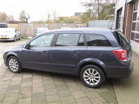 Opel Astra Wagon - 1.6 Temptation - 1