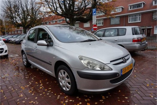 Peugeot 307 - 1.6-16V Navtech 5 drs 126.752 km nap navigatie - 1