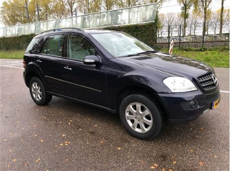 Mercedes-Benz M-klasse - 350 Airco / Navigatie - 1