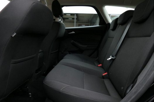 Ford Focus Wagon - BWJ 2016 1.0 Business NAVIGATIE/AIRCO/CRUISE/LMV/ELEK.RAMEN/RESERVEWIEL/ISOFIX/AR - 1