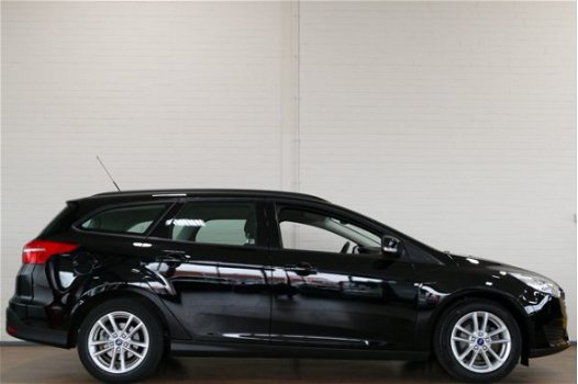 Ford Focus Wagon - BWJ 2016 1.0 Business NAVIGATIE/AIRCO/CRUISE/LMV/ELEK.RAMEN/RESERVEWIEL/ISOFIX/AR - 1