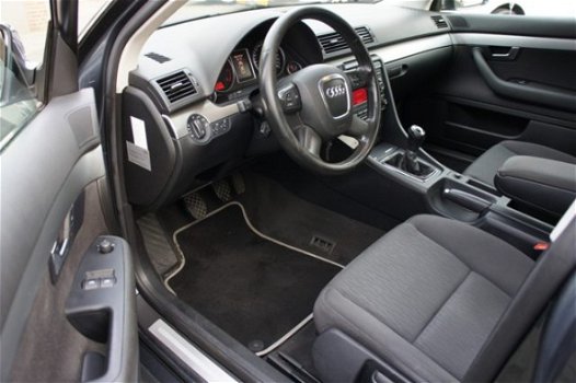 Audi A4 - 2.0 TFSIe Advance NAVI/XENON/CLIMA/PDC/AFNTRKH PERFECTE STAAT - 1