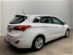 Hyundai i30 Wagon - 1.6 CRDi Business Edition NAVI-ECC-LMV-PDC-CRUISE-TREKHAAK End Of Year Sale - 1 - Thumbnail