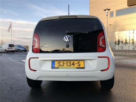 Volkswagen Up! - Panoramadak - Navigatie - 1