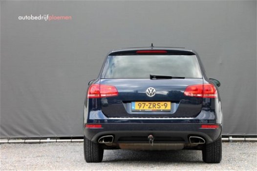 Volkswagen Touareg - 3.0 V6 TDI Highline - 245 pk *Luchtvering / Panoramadak - 1