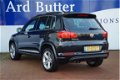 Volkswagen Tiguan - 1.4 TSI R-Line Edition Xenon+Panorama-dak+Navigatie+18