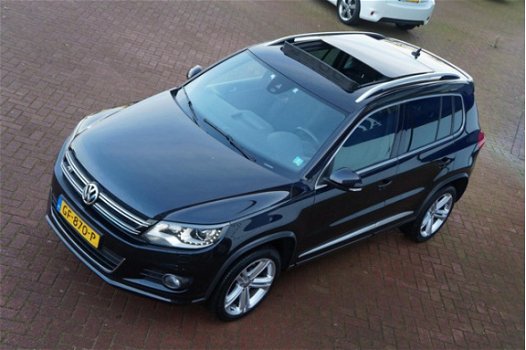 Volkswagen Tiguan - 1.4 TSI R-Line Edition Xenon+Panorama-dak+Navigatie+18