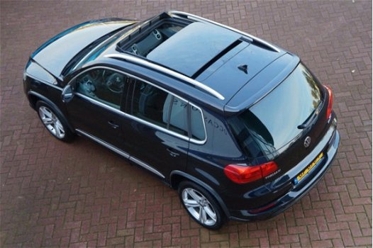 Volkswagen Tiguan - 1.4 TSI R-Line Edition Xenon+Panorama-dak+Navigatie+18