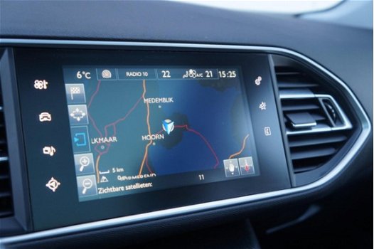 Peugeot 308 SW - 1.2 PureTech Blue Lease Premium Xenon+Panorama-dak+navigatie= TOP - 1