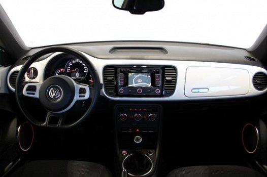 Volkswagen Beetle - 1.2 TSI Design | Navigatie | Parkeersensoren | - 1