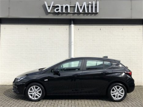 Opel Astra - 1.0T 105PK Online Edition | Navigatie | Sensoren Voor + Achter | - 1