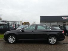 Volkswagen Passat - 1.6 TDI 120pk BMT Comfortl. NAVIGATIE Clima Export