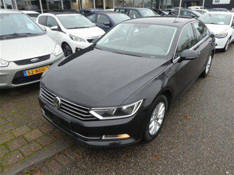 Volkswagen Passat - 1.6 TDI 120pk BMT Comfortl. NAVIGATIE Clima Export - 1