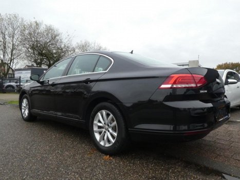 Volkswagen Passat - 1.6 TDI 120pk BMT Comfortl. NAVIGATIE Clima Export - 1