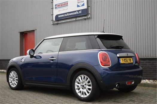 Mini Mini Cooper - D 1.5 Chili Automaat keyless, groot navi, PDC, cruise control, stoelverwarming - 1